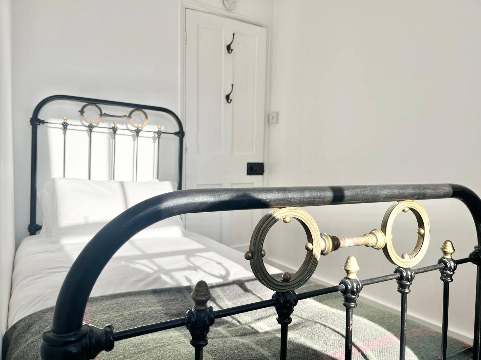 Janies Cottage~ Mousehole~Eclectic Interiors & Vintage Charm Esterno foto